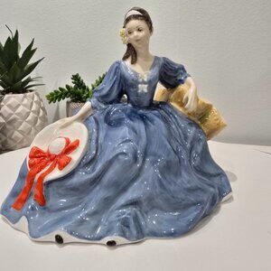 Royal Doulton - Elyse, HN 2429, Vintage Bone China, 1971